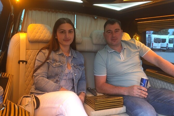 Istanbul Airport Luxury Minivan Transfer Meet Transfer - Who this transfer fits best