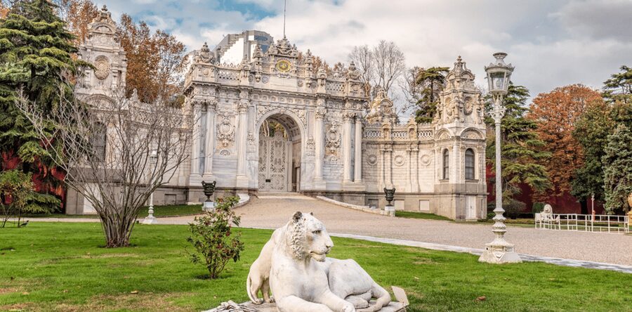 Istanbul: Basilica Cistern & Dolmabahce Palace Combo Ticket - Should you book this Basilica Cistern and Dolmabahce Palace combo?