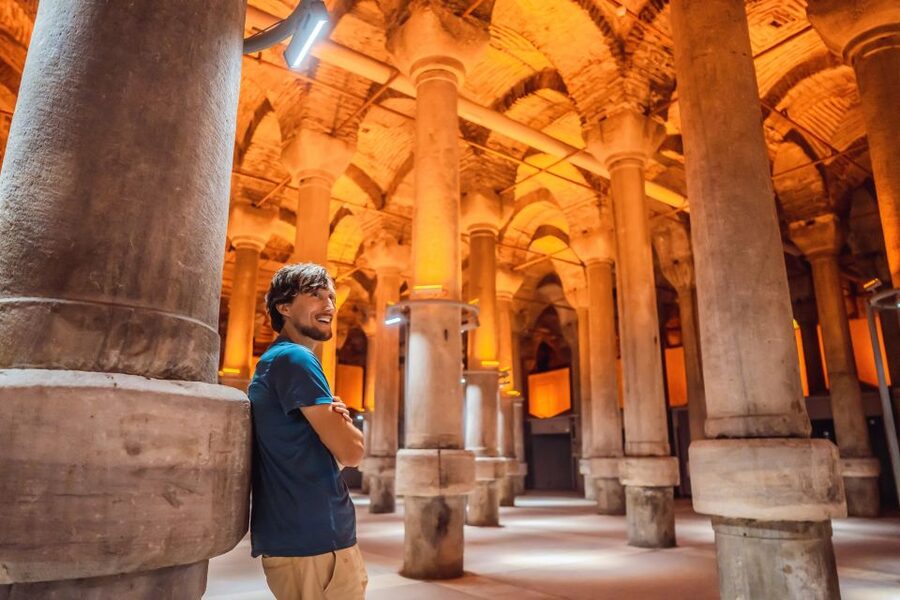 Istanbul: Basilica Cistern Walking Tour with Entry Ticket - The 1.5-hour guided walk: what the route feels like
