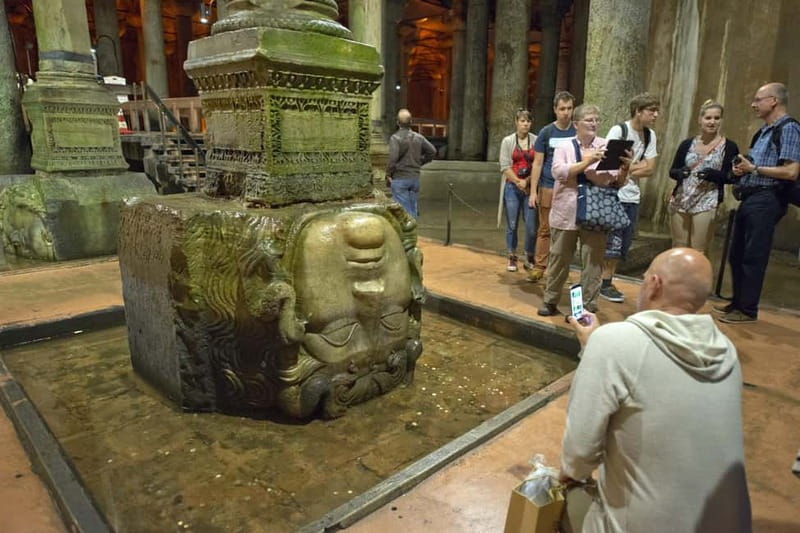 Istanbul: Blue Mosque, Basilica Cistern & Spice Bazaar Tour - Key things that make this tour work