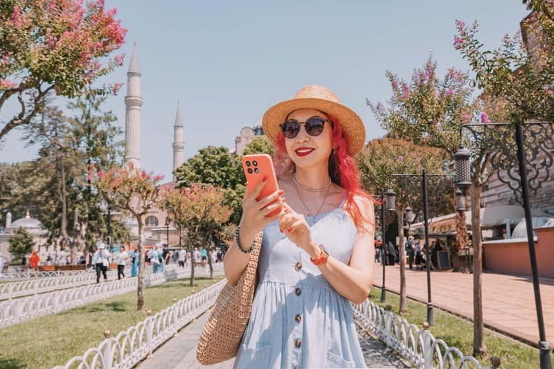 Istanbul: Blue Mosque, Basilica Cistern & Spice Bazaar Tour - Hippodrome of Constantinople: the arena behind the monuments