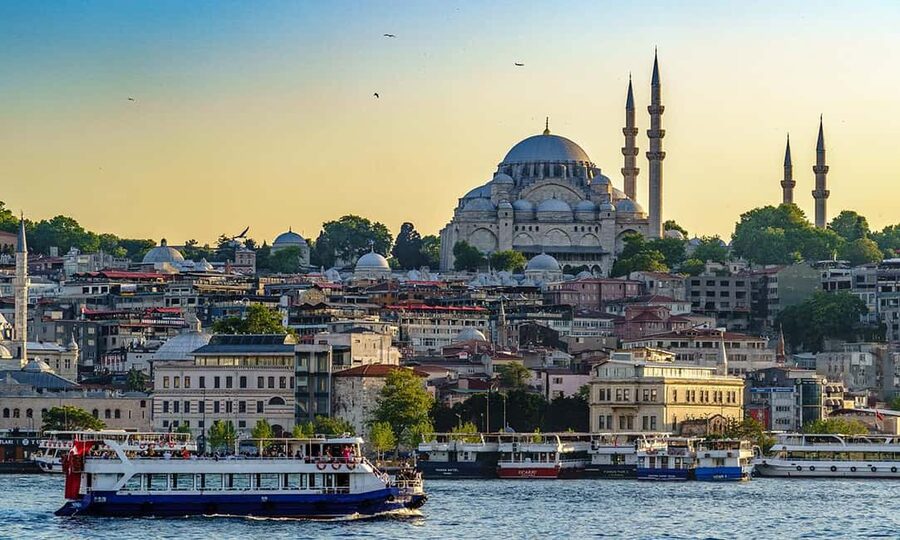 Istanbul: Blue Mosque Guided Tour & Süleymaniye Audio Guide - Meeting at Dsign Cafe, right by the Hippodrome