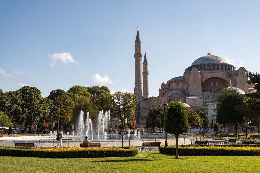 Istanbul: Blue Mosque & Hagia Sophia Guided Tour w/ Tickets - Who this tour suits best, and when it might not
