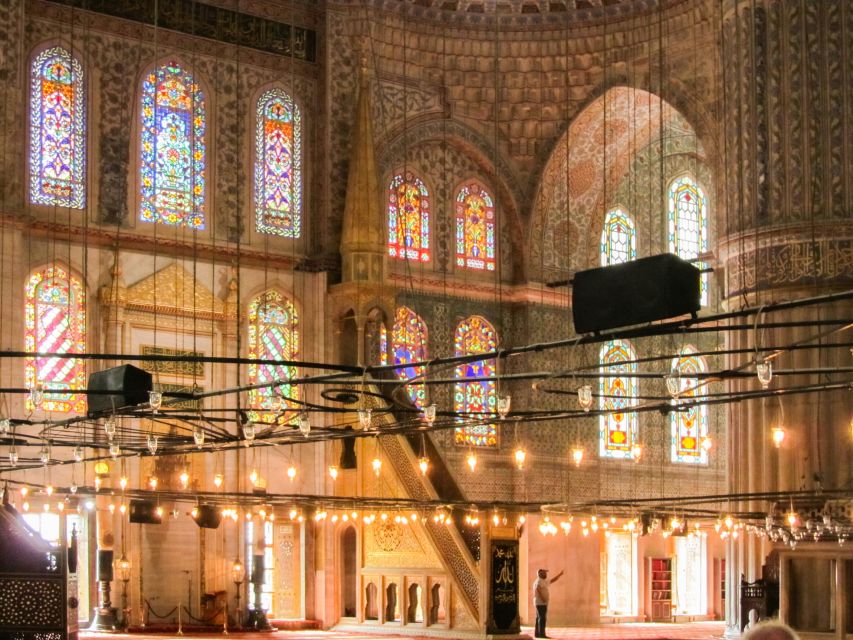 Istanbul: Blue Mosque & Hagia Sophia Guided Tour w/ Tickets - Hippodrome in the middle of it all: why you should care about obelisks