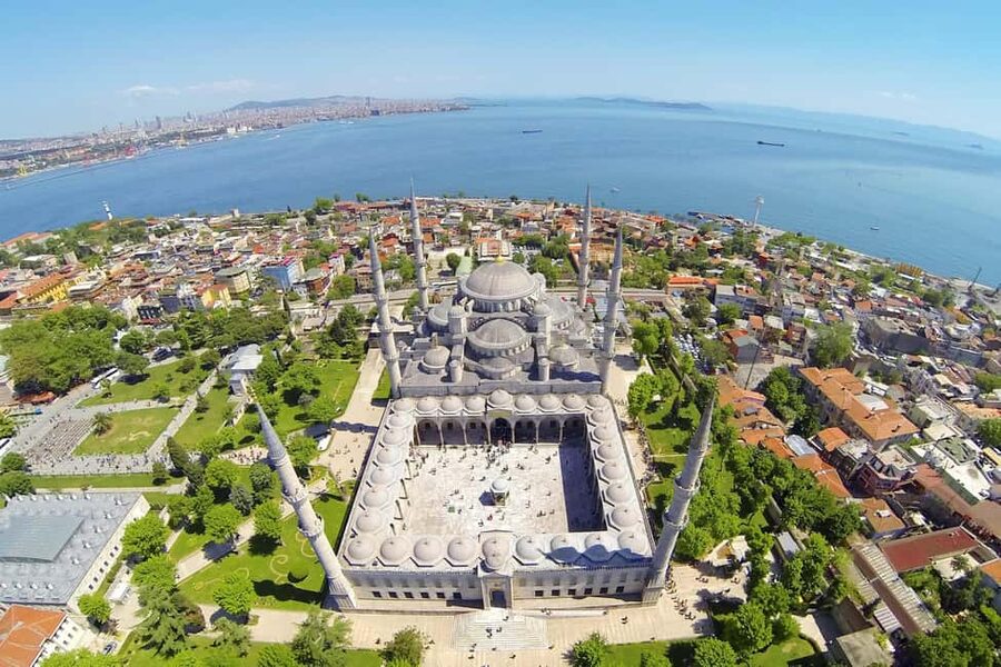 Istanbul: Blue Mosque, Hagia Sophia, & Old Town Walking Tour - Key highlights to look forward to