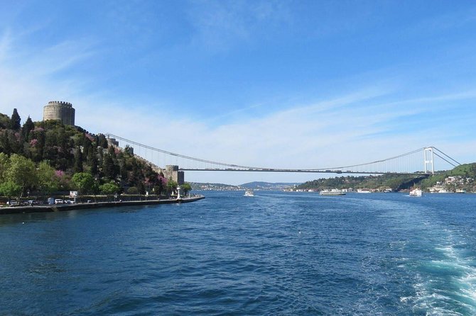 Istanbul Boat Cruise and Dolmabahce Palace & Two Continents - Lunch and extras: where the day can stretch or squeeze