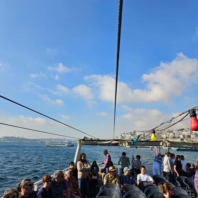 Istanbul Bosphorus: 3-Hour Day Cruise's with Asian Side Stop - Two continents on one ticket: how the timing works