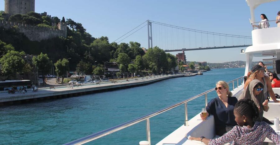 Istanbul: Bosphorus and Black Sea Cruise with Lunch - Key things I’d bet on