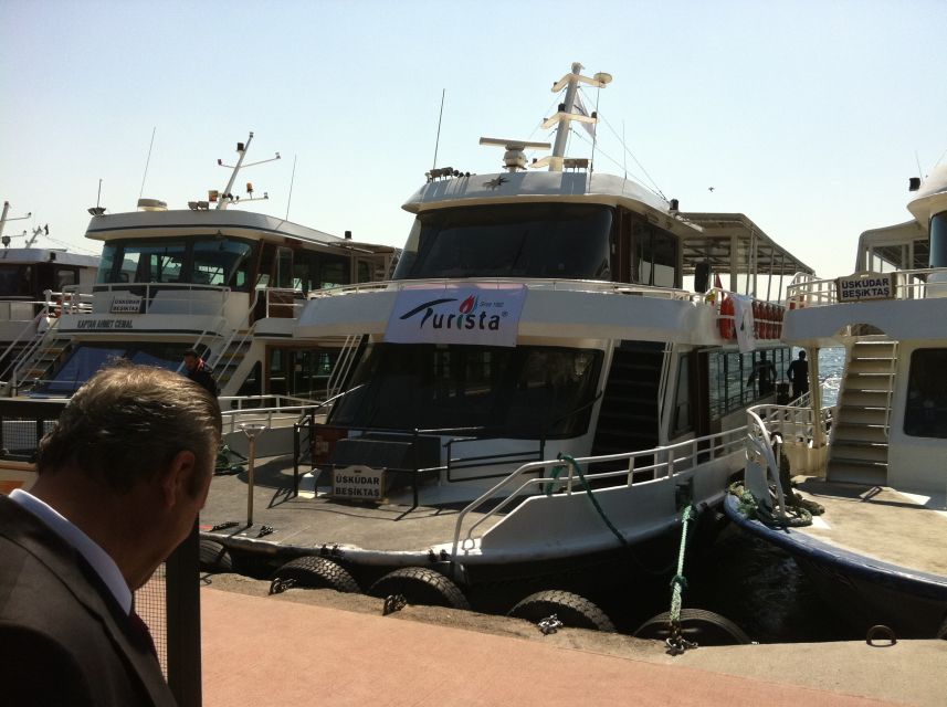 Istanbul: Bosphorus and Golden Horn Boat Tour with Guide - Price and value: what about $11 makes sense