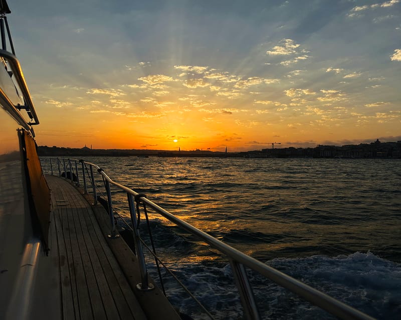 Istanbul: Bosphorus and Golden Horn Sunset Yacht Cruise - Comfort, snacks, and the small details that matter