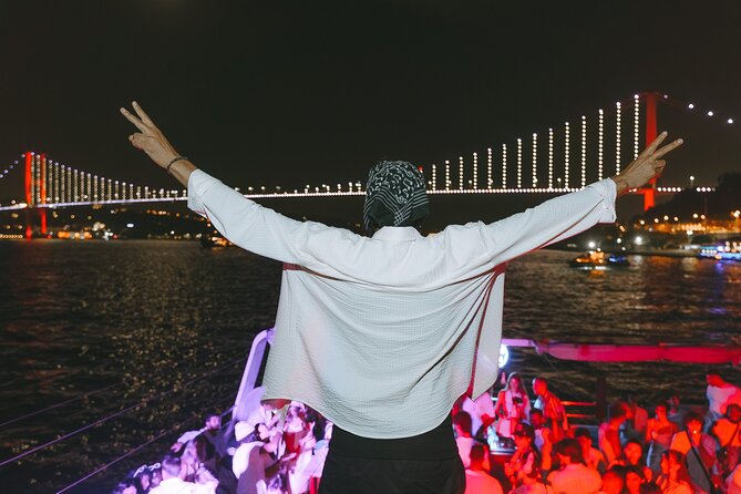 Istanbul Bosphorus Boat Party with Live DJs - Key highlights