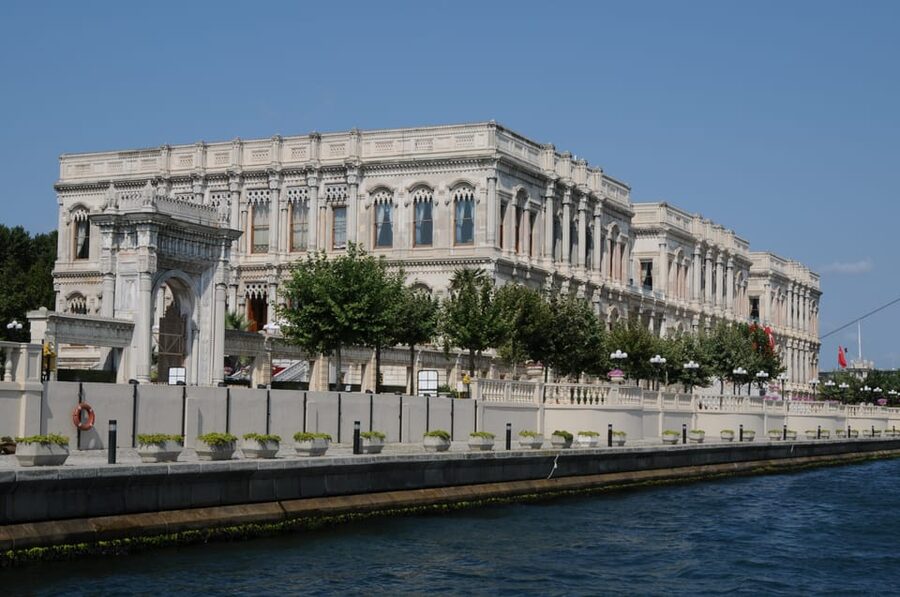 Istanbul: Bosphorus Cruise and Golden Horn Bus Tour - Golden Horn by bus: the harbor that shaped old Istanbul