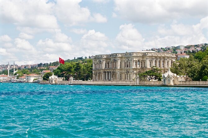 Istanbul: Bosphorus Cruise, Bus Tour, Cable Car Ride with Live Guide & Ticket - Fatih Break for Tea and Turkish Delights (And How to Handle the Sales Energy)