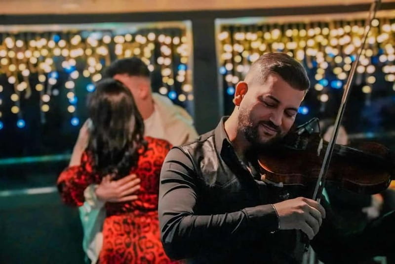 Istanbul: Bosphorus Cruise Dinner, Show & Alcoholic Drinks - Who should book this cruise, and who should skip it