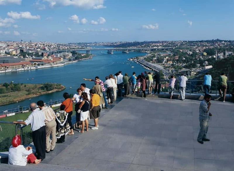 Istanbul: Bosphorus Cruise, Golden Horn, & Pierre Loti Hill - Price and value: about $31 for cruise, cable car, and a licensed guide