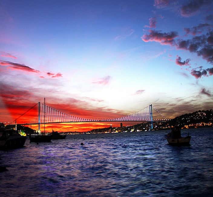 Istanbul: Bosphorus Cruise Morning or Sunset Boat Tour - Practical Logistics: Start Time, Meeting Point, and Hotel Transfers