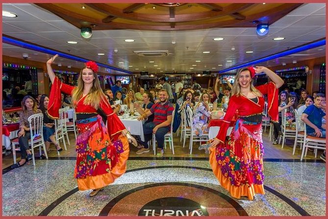 Istanbul Bosphorus Cruise with Dinner and Belly-Dancing Show - Dinner and unlimited drinks: the part that can make or break your mood