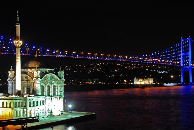 Istanbul Bosphorus Dinner Cruise and Turkish Night Show with DJ - Dinner on Board: Menu, Drinks, and the Pace of Service