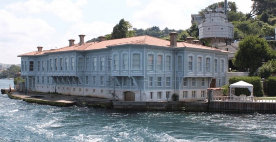Istanbul: Bosphorus Morning Cruise with Breakfast - The Route Experience: Sights You See, How to Watch for the Best Moments