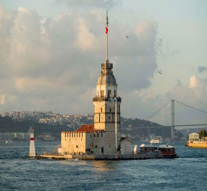 Istanbul Bosphorus Sunset Cruise Guided Tour - Timing: sunset is the point, but you must check start times