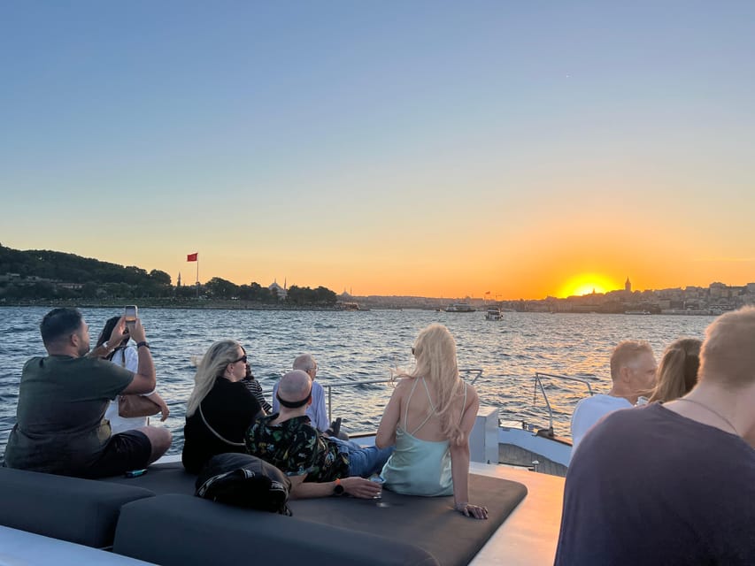 Istanbul: Bosphorus Sunset Cruise on a Luxury Yacht - Ortaköy Mosque: the postcard feeling you came for