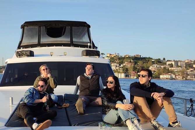Istanbul Bosphorus Sunset Cruise on Luxury Yacht - Kucuksu Palace, Kuleli Military High School, and Beylerbeyi Palace: Asian side sophistication