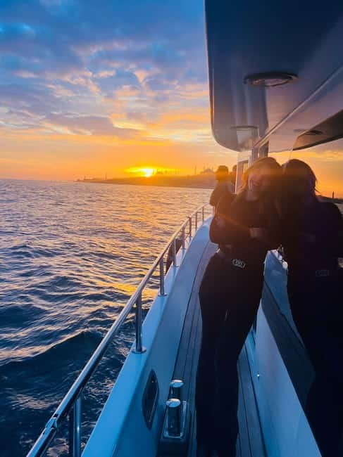 Istanbul: Bosphorus Sunset or Night Yacht Cruise & Transfers - Key Reasons This Bosphorus Cruise Is Worth Your Time
