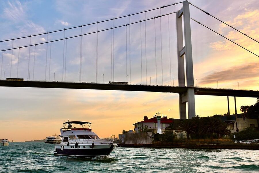 Istanbul: Bosphorus Yacht Cruise at Sunset with Snacks - The golden hour, then Istanbul lights at sea level
