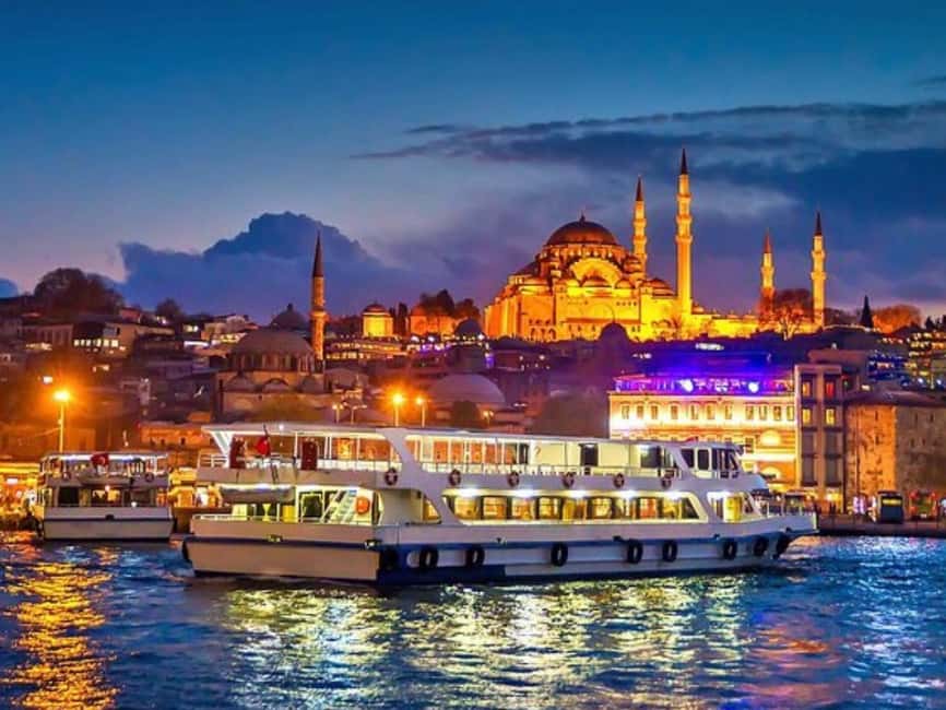 Istanbul: Bosphorus Yacht Cruise with Golden Horn View - Sunset strategy: getting the light you came for