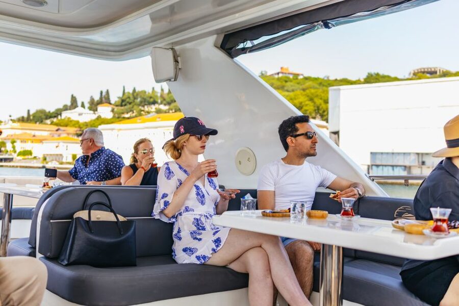 Istanbul: Bosphorus Yacht Cruise with Stopover on Asian Side - Logistics that can make or break your timing (quick and practical)
