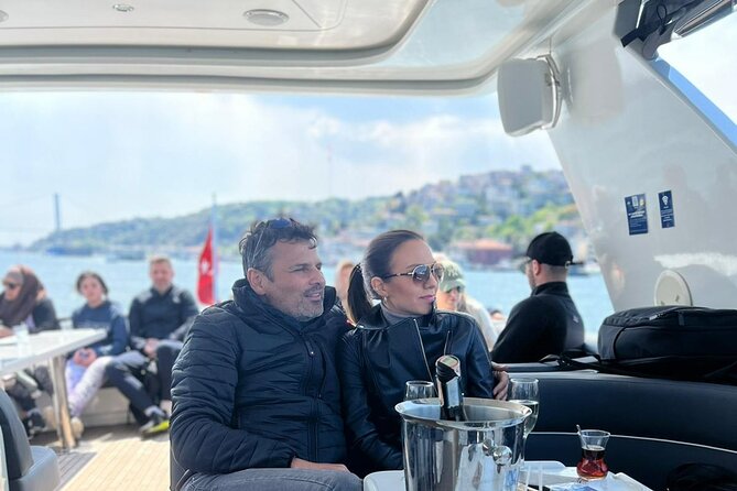 Istanbul Bosphorus Yacht Experience – Asian Side Visit in Kanlica - Golden Horn and the historic skyline: seeing the peninsula from water level