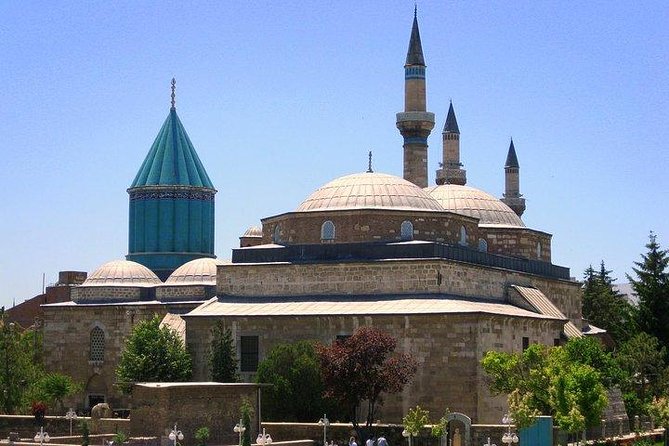 Istanbul Classics: Hagia Sophia Topkapi Palace Blue Mosque Hippodromme - Group size, guide quality, and why this tour stays satisfying