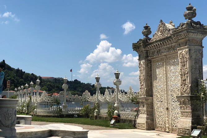 Istanbul Combo: Bosphorus Cruise & Dolmabahce Tour - Dolmabahçe Palace: How Much You Really Get in 2 Hours