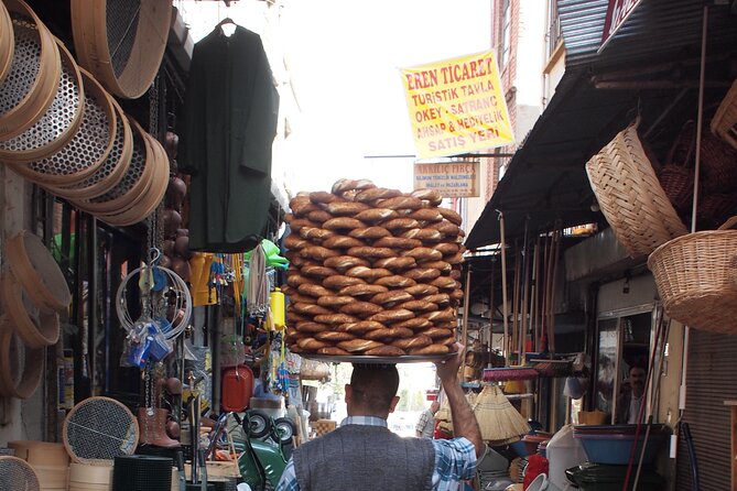 Istanbul Culinary Secrets of the Old City - Breakfast in a traditional teahouse, with shopkeepers as your first lesson