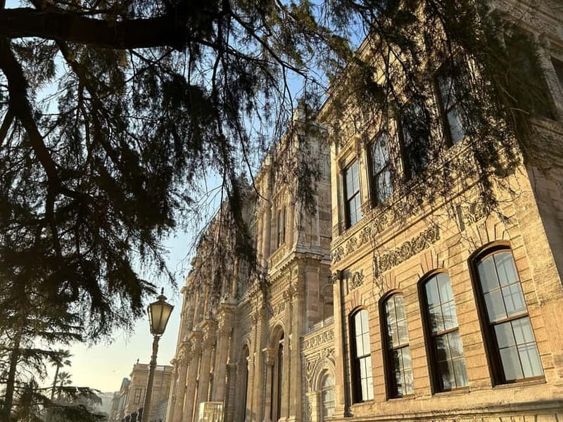 Istanbul: Dolmabahce Palace and Harem Fast-Track & Audio - Small Practical Tips That Make the Visit Smoother