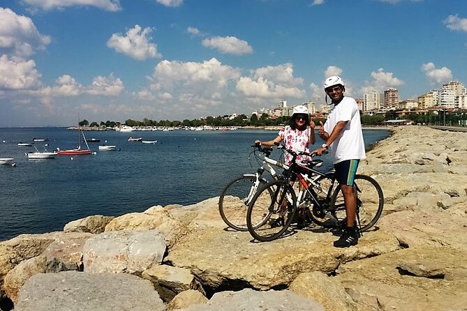 Istanbul Eurasia Bike & Boat Tour - Uskudar Pier, Salacak, and the Maiden’s Tower photo moment