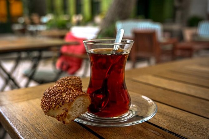 Istanbul Evening Sightseeing and Food Tasting Tour - Taksim Square: why this stop matters for first-time orientation