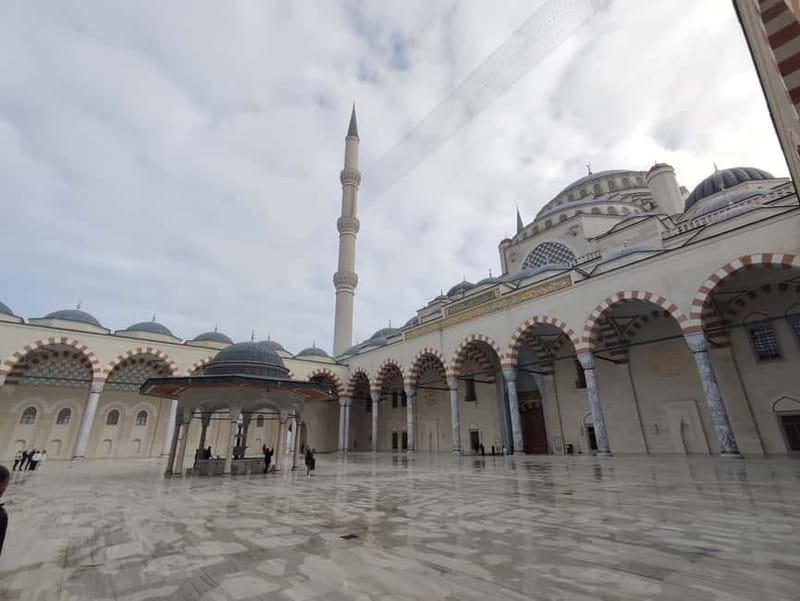 Istanbul: Explore 2 Continents of Bosphorus in One Day Lunch - Two continents in one ride, starting with Turkish breakfast