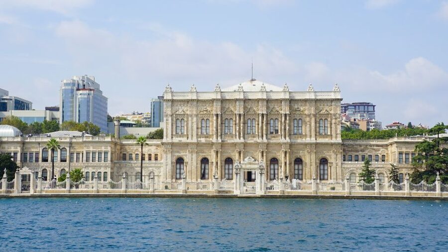 Istanbul: Explore Bosphorous on a Sunset Boat Cruise - Ortaköy Mosque and the Bosphorus Bridge: framed by water