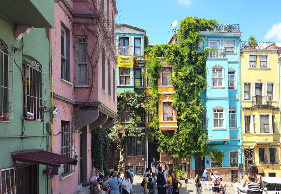 Istanbul: Fener & Balat Guided Tour through Colored Streets - Why Fener and Balat feel like Istanbul’s “other map”