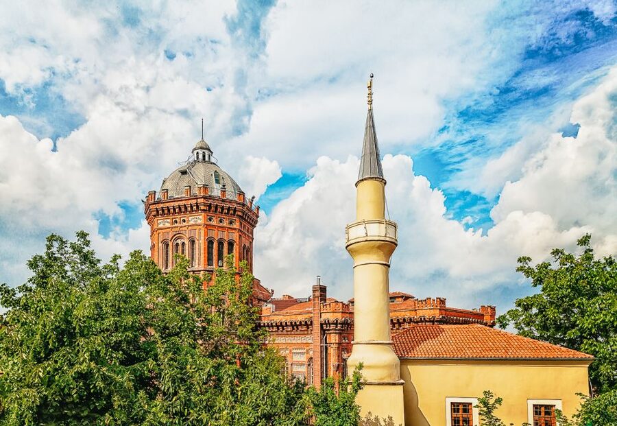 Istanbul: Fener, Balat, Old Greek and Jewish Quarter Tour - Balat tea break: included drinks, local pacing, and what to budget for