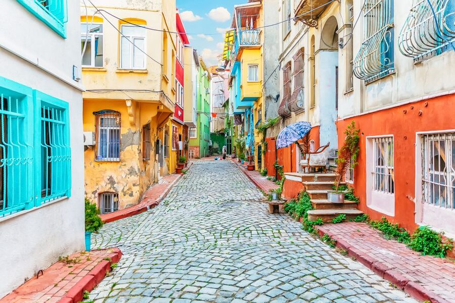 Istanbul: Fener, Balat, Old Greek and Jewish Quarter Tour - Ottoman houses, cobblestones, and the photo stops that people actually remember