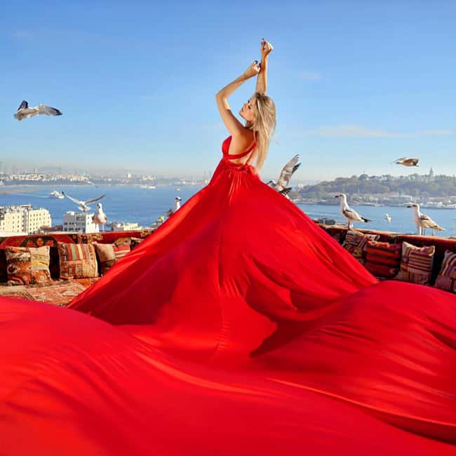 Istanbul: Flying Dress Photoshoot at Rooftop Terrace - Key things that make this Istanbul rooftop session special