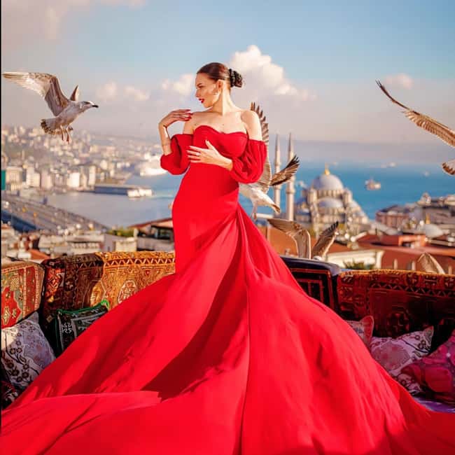 Istanbul: Flying Dress Photoshoot at Rooftop Terrace - Rooftop Flying Dress Photos: The Real Value Is Confidence