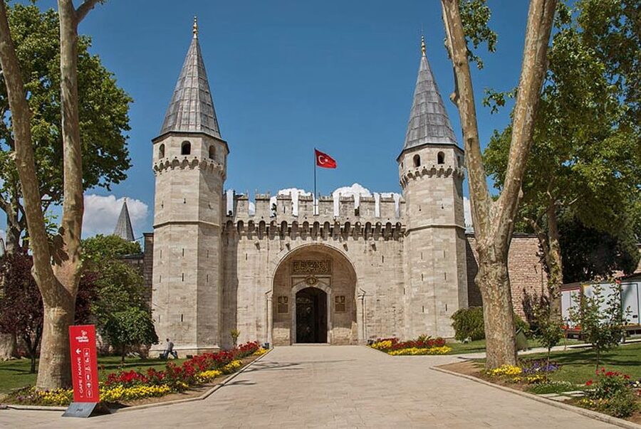 Istanbul: Full-Day Heritage Tour - Topkapi Palace: Where the Ottoman Sultans Lived (and Collected)
