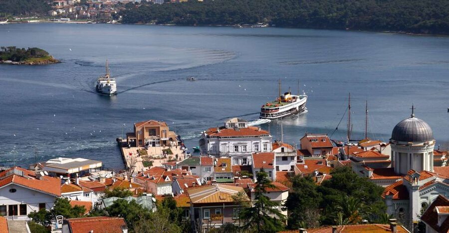 Istanbul: Full Day Princes Islands Guided Tour with Lunch - Büyükada Main Island Time: Explanations, Lunch, and More Freedom