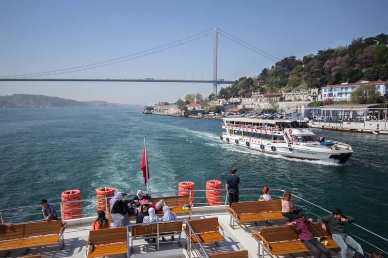 Istanbul: Full-Day Tour with Dolmabahce & Bosphorus Cruise - Lunch included, plus the role of your guide