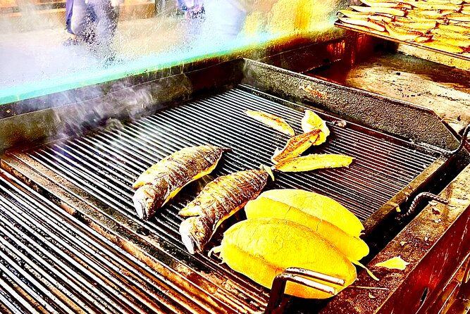 Istanbul Guided Street Food Tour Around European and Asian Sides - Entering the 2-continent “snack map” of Istanbul