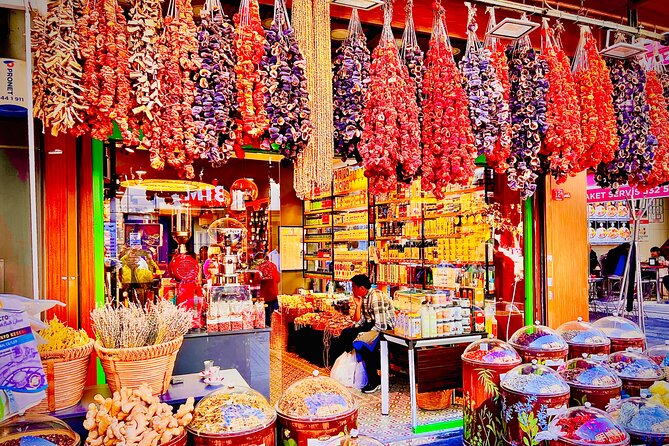 Istanbul Guided Street Food Tour Around European and Asian Sides - Karaköy back streets and the fish wrap finish
