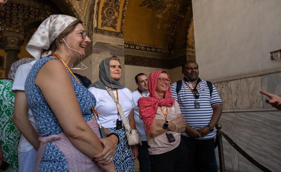 Istanbul: Hagia Sophia & Basilica Cistern Tour with Tickets - Hagia Sophia inside: how Ottomans repurposed a Byzantine cathedral